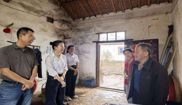 共建送溫暖，暖心迎雙節(jié)——興馬公司走訪慰問困難群眾